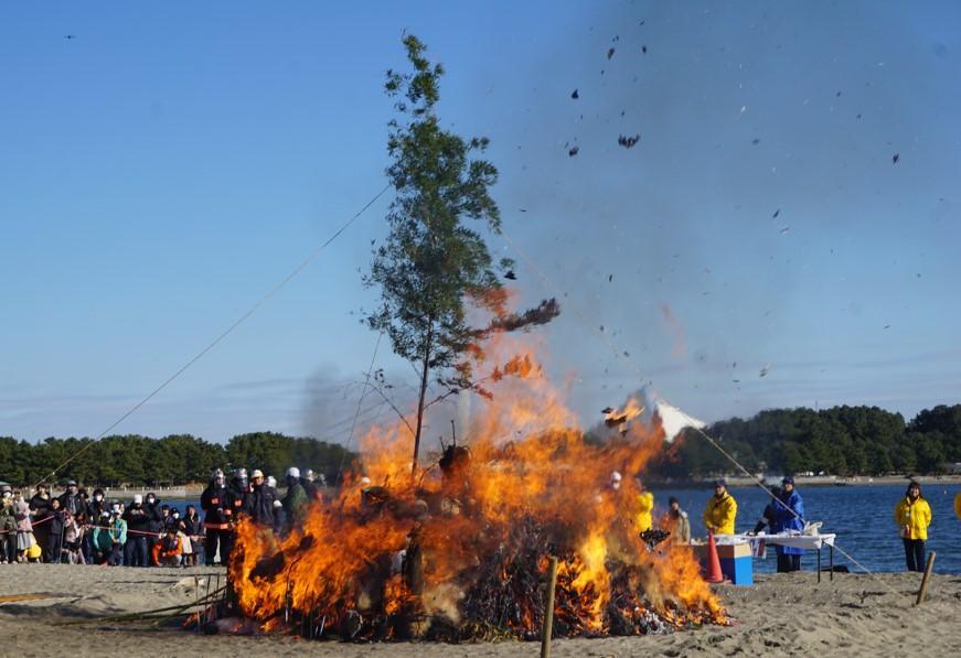 新年の風物詩、横浜・海の公園「どんど焼き」1/17日（土）開催！