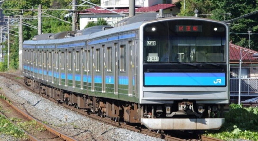 仙石線205系の引退記念・夜行の快速「ムーンライトうみかぜ」運行！