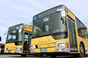 西武バス「西武鉄道新2000系モチーフ“きいろいバス”」3月運行開始！