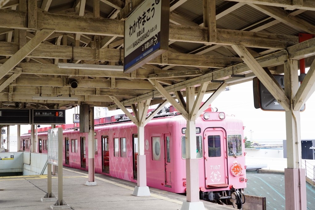 【悲報】南海フェリーの撤退で「和歌山港駅」の今後の行方は？