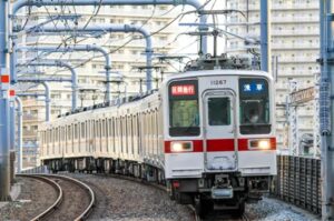 埼玉・鉄道博物館で、東武鉄道「10030型11267編成」を展示！3/7日～