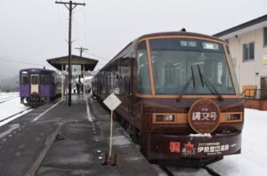 秋田内陸縦貫鉄道、秋田縄文号で「応援社員総会」初開催！5/2日