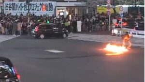 【速報】渋谷スクランブル交差点で放火！40～50代くらいの男確保！けが人なし