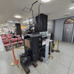 かつて草津と軽井沢を結んだ「カブトムシ」 草津バスターミナル内に眠る