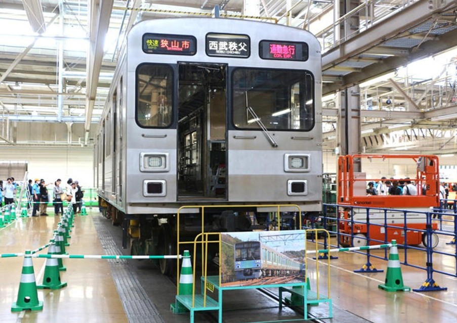 西武鉄道のサステナ車両7000系 狭山線で、いよいよデビュー! 6月27日