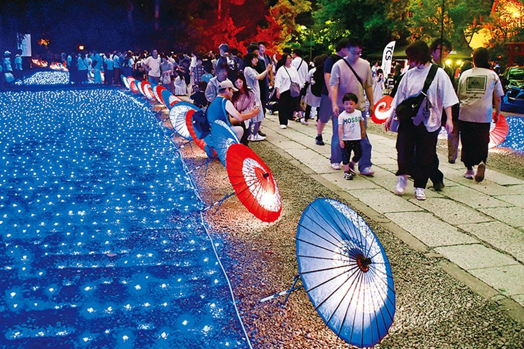 埼玉・大宮の氷川神社で七夕イベント「和傘の杜」開幕!7月7日まで