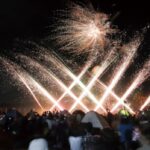 横須賀・ソレイユの丘で、500発が夜空を彩る「 花火大会」開催！8月15日～