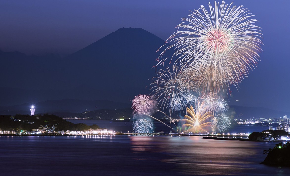 藤沢の秋の風物詩「ふじさわ江の島 花火大会」開催!20号玉も 10月17日